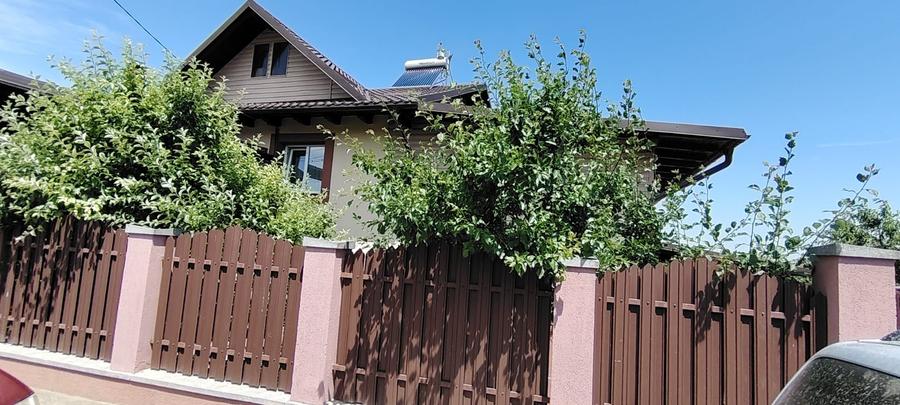 Casa cu etaj zona Liceului Pedagogic