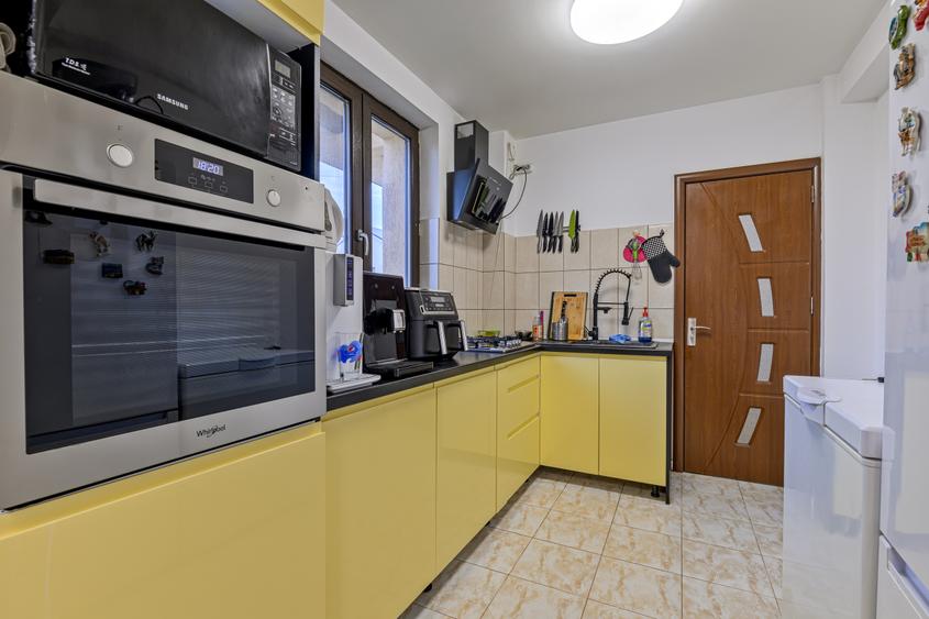 Vila individuala cu teren 500 mp si garaj acoperit | Curte 300 mp | 5 camere