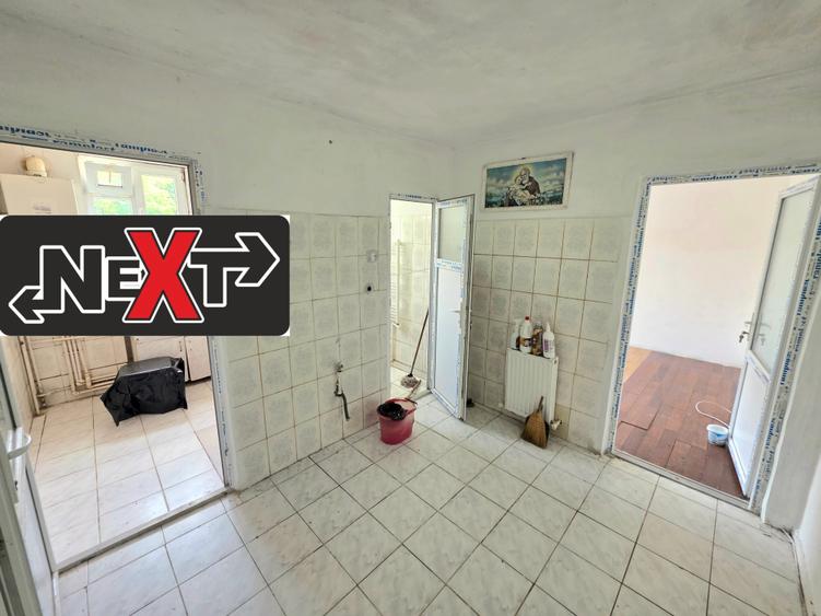 Garsoniera bloc de apartamente et 3
