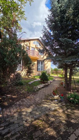 Casă cu mansardă de vânzare – zona Lucian Blaga