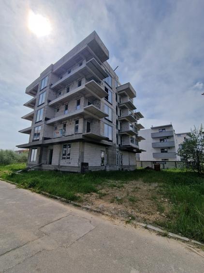 Mamaia Nord - Garsoniera 38mp la 100m de plaja, etaj 1 - 65000euro tva inclus