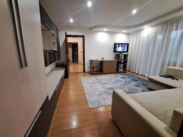 Apartament cu 3 camere, etaj 1, de vanzare, Nufarul, Oradea, Bihor