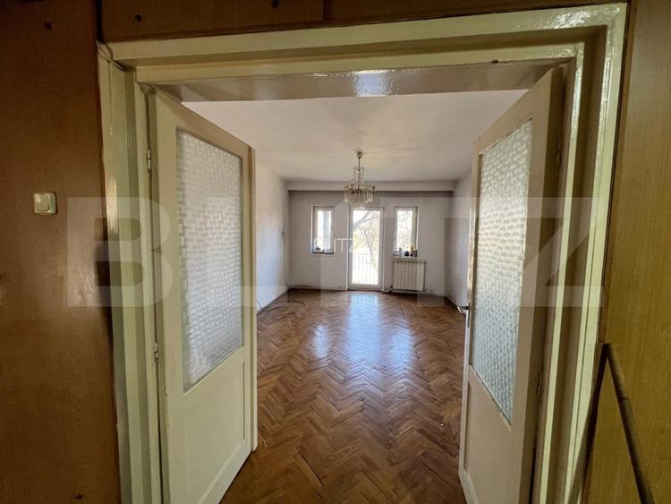 Apartament cu 5 camere, etaj 1, 112 mp, zona liceului Economic - 2