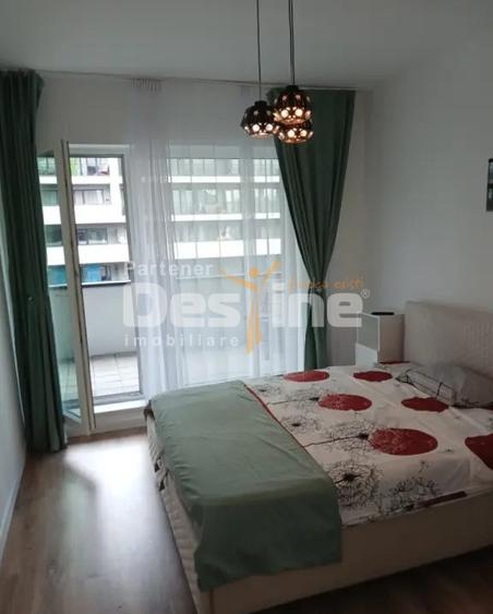 Studio la ertaj intermediar, cu balcon si parcare subterana, situat in Tractorul
