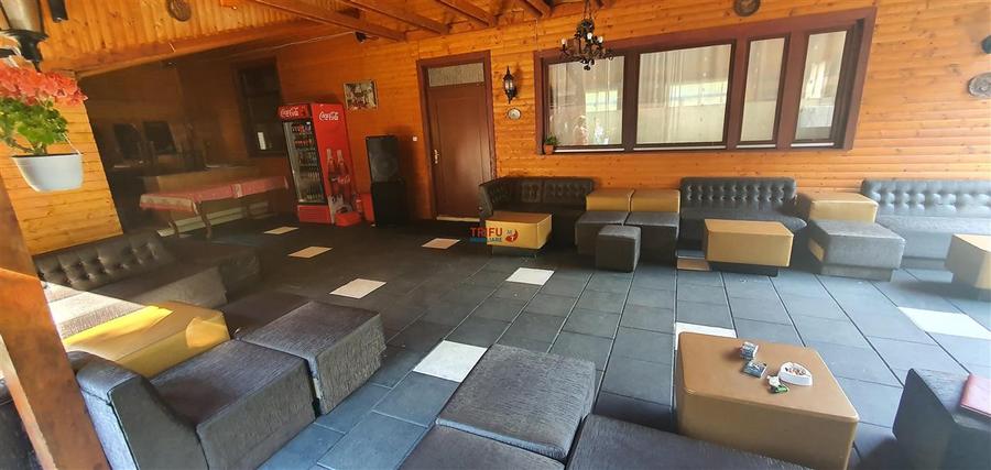 Complex turistic 8 cabane restaurant piscina 30km de Alba