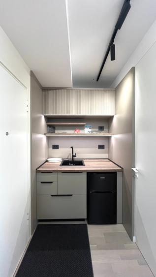 Birou sau Locuinta: Studio Versatil Lux „First Rent” în Inima Ploieștiului