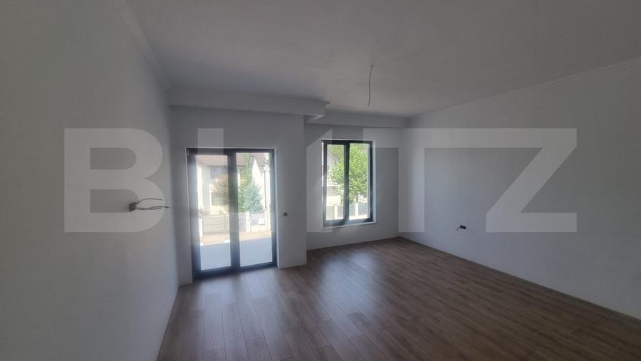 Casa de vanzare, 245 mp, teren 400 mp, zona Strejnicu