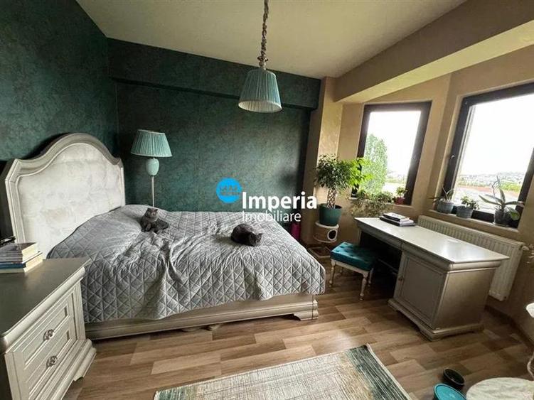 Apartament 2 cam, decomandat, de vanzare in zona Bucium --