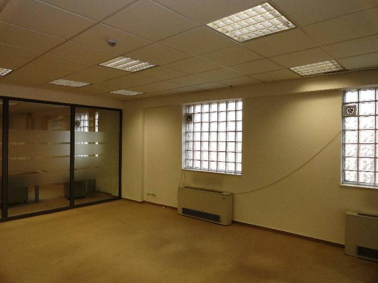 0% comision! Inchiriere birouri Dacia, 367 - 734 mp