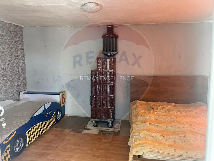 Casă / Vilă cu 4 camere de vânzare - 8