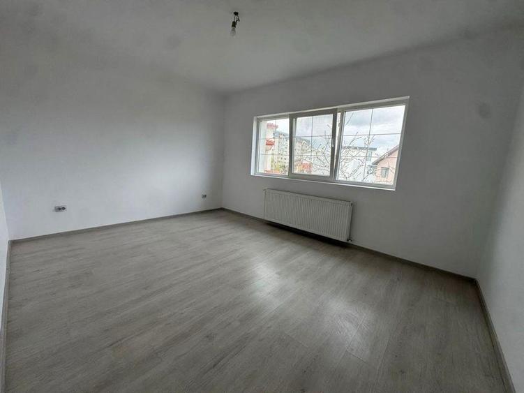 Vila individuala 2019,renovata 2025,P+1+M,5 camere,3 bai,su 180 mp, teren 460 mp