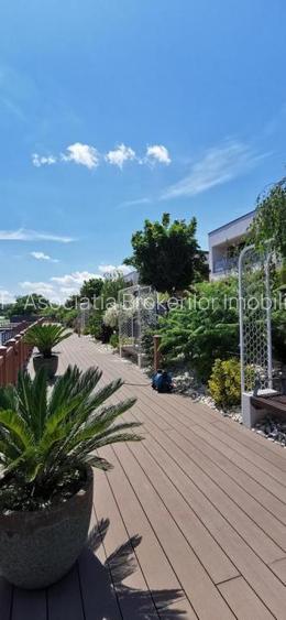 Proprietate exclusivista pe lacul Snagov 490000 euro / Chirie 2500 eu/luna - 8