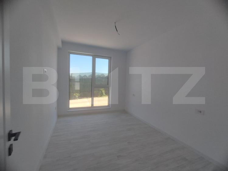 Apartament 2 camere, 53 mp, parter, loc de parcare, zona Rediu