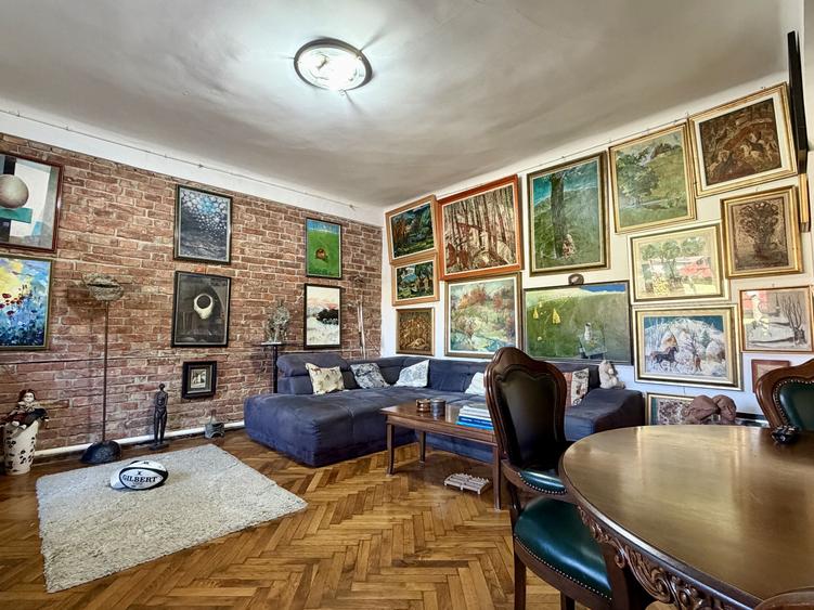 Casa în Andrei Muresanu, 280 mp utili, 430 mp, front 15 ml
