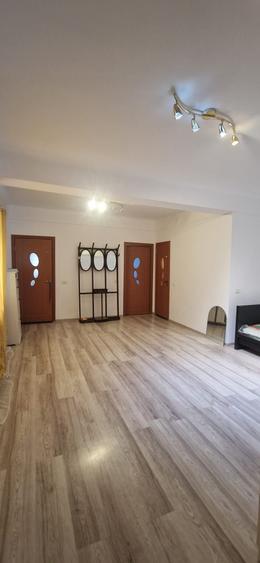 De vanzare casa curte comuna pe str Aurel Vlaicu 5 min Stefan cel Mare