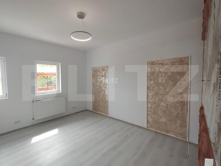 Casa, 160 mp, teren 779 mp, zona Crevedia - 15
