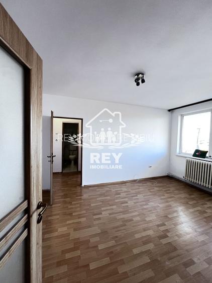 Apartament 2 camere,bloc cu lift, Str. Oștirii/Mihai Viteazul/N.Iorga - 11
