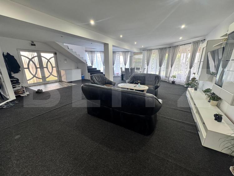 Casa de vanzare, 250 mp, zona Chirileu