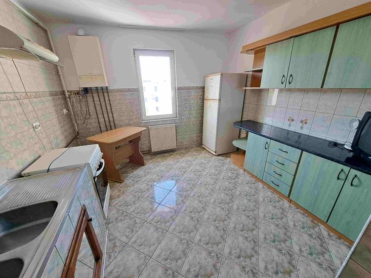 Vand apartament 3 camere, Tg. Mures, str. Rozmarinului