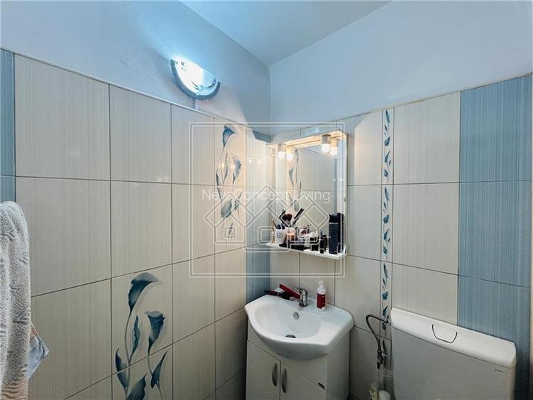 Ap decomandat, 4 camere, balcon - Zona Mihai Viteazu - 17