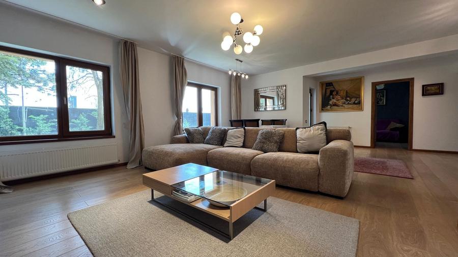 Vila individuala cu teren 570 Pipera | dotata cu panouri solare