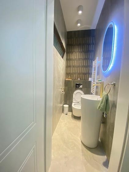 Oferta inchiriere spatiu comercial/birouri ultracentral Pitesti, 800 EURO