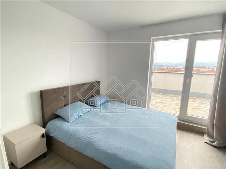 Penthouse cu 3 camere, 100 mp, terasa 120 mp si parcare subterana