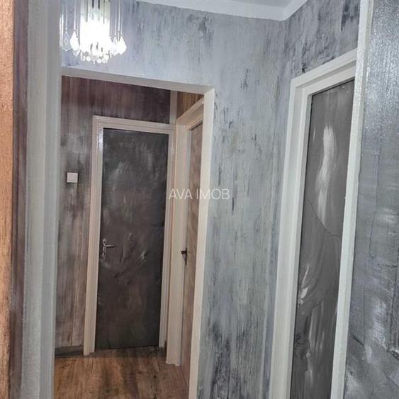 Apartament  3 camere decomandat  zona Orizont - 4