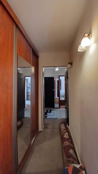 Berceni - Apartament 3 camere , 2 bai , 4 boxe