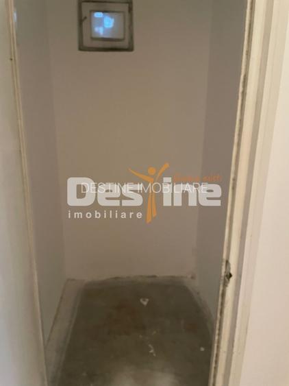 Apartament 3 camere semidecomandat , Bd. 1 Mai ,Sector 6 ,