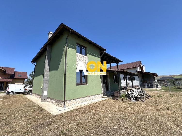 Casa individuala cu 4 camere, 2 bai, terasa, 800mp teren, Sp+P+1E - 2