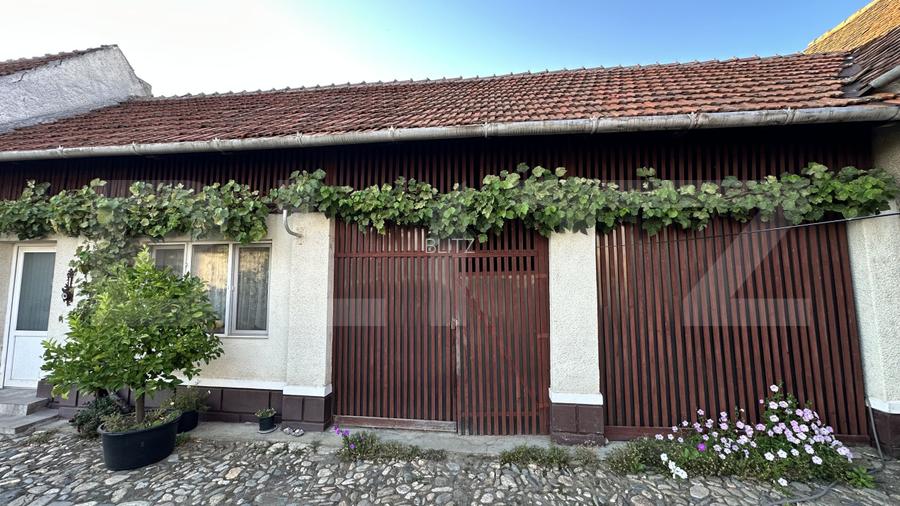 Casa 163 mp, teren 3.446 mp, zona Beriu - 4