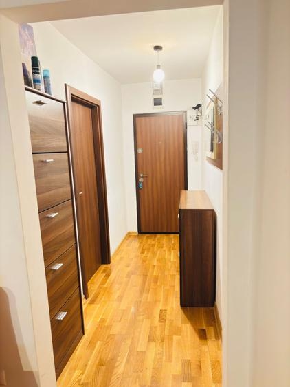 DE INCHIRIAT Apartament 3 camere, 55mp, etaj 3 - Dambovita