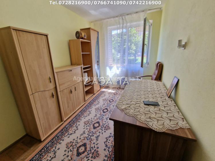 Inchiriere apartament 3 camere, situat in Targu Jiu, Str. G-ral Christian Tell - 3