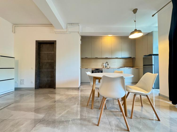 Studio 42mp utili + 10mp terasa + 2 locuri de parcare- Sisesti -Prima inchiriere