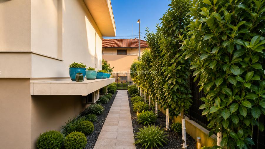 Casa Individuala | Zona Braytim - Soarelui | 273mp | 4 Dormitoare | Garaj - 42
