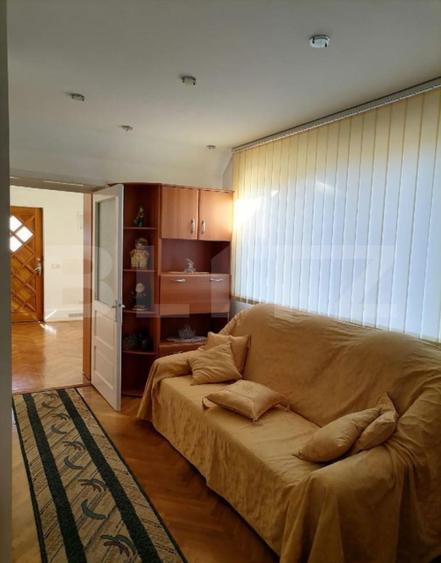Apartament in VILA 70 mp/ CAMPINA