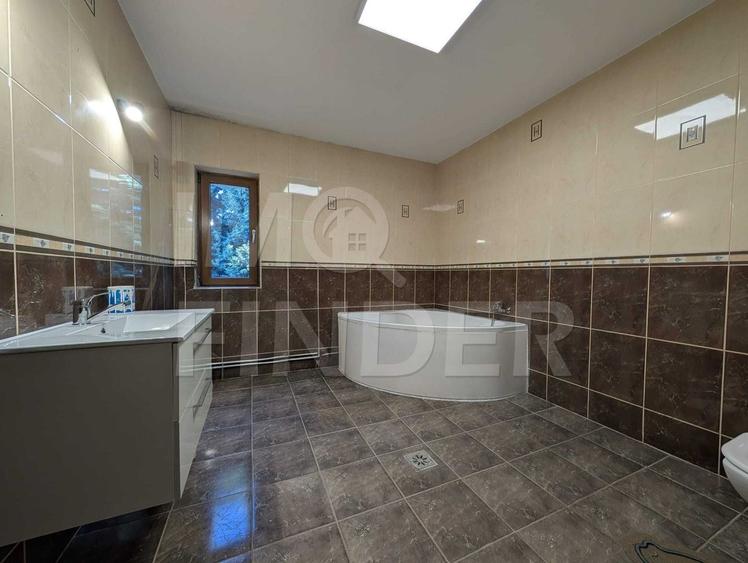 Apartament 4 camere, 134.58 mp, 3 balcoane, parcare inclusa – Andrei Muresanu
