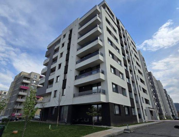 Apartament Lux prima inchiriere cu loc de parcare subteran Tractoru Coresi