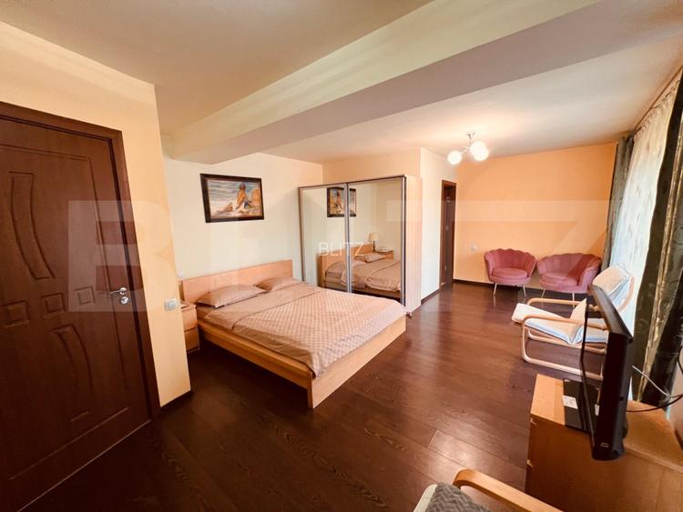 Casă 8 camere, 404 mp, zona Lapus - 19
