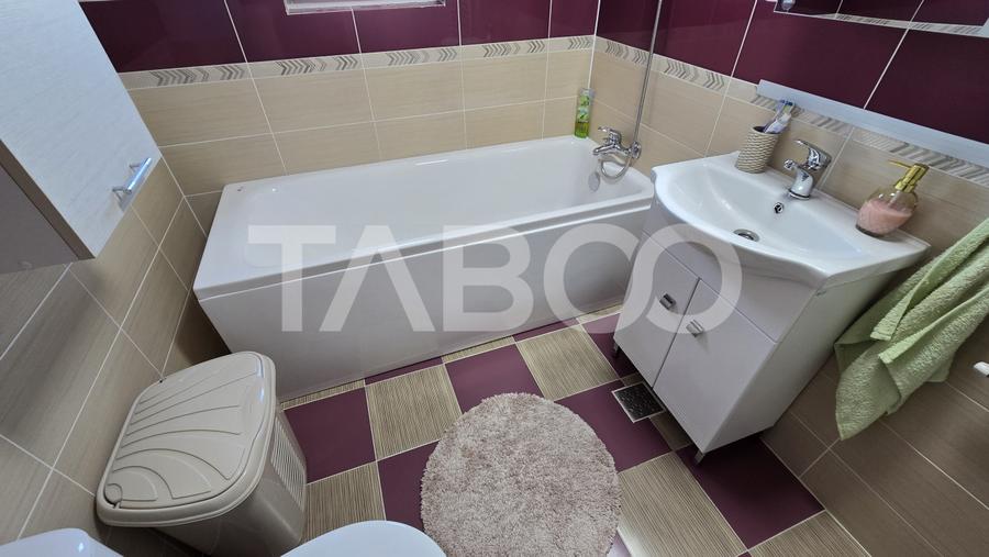 Casa individuala 4 camere de vanzare 2 bai balcon parcare Selimbar