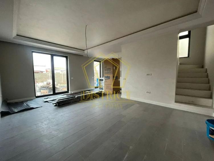 Duplex cu finisaje premium, perete dublu | 5 camere | Mosnita