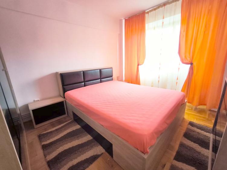 B-dul Garii, apartament cu 3 camere, loc de parcare.