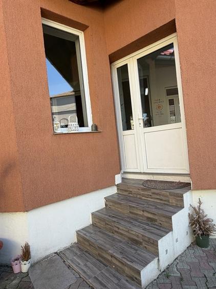 CASA DE VANZARE I CETATE I 5 CAMERE I 3 BAI I FINISATA COMPLET I