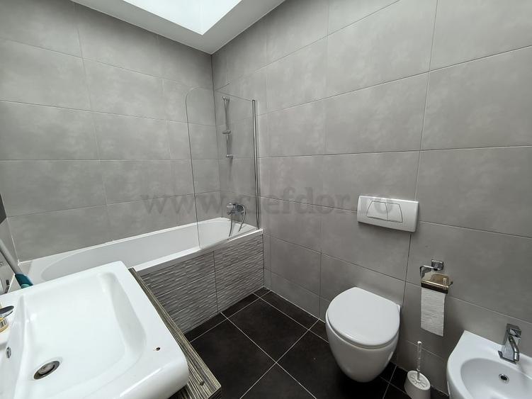 Apartament cu 3 camere de închiriat în zona Pipera