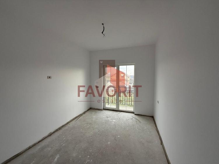 Duplex in Sanandrei | Toate utilitatile | 2 bai | Poarta acces auto |
