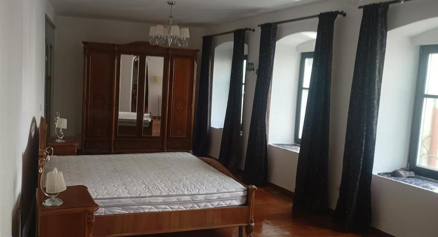 Apartament 2 camere pivnita zona Ultracentrala