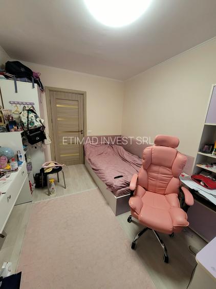 TOMIS III - MACUL ROSU - 3 CAMERE DECOMANDAT - MOBILAT MODERN - -175000 E