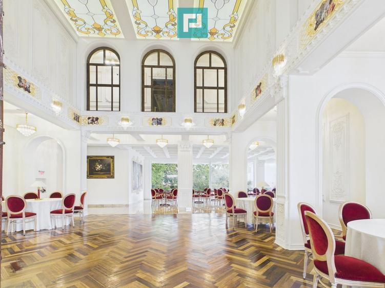 Proprietate Exclusivistă de Închiriat