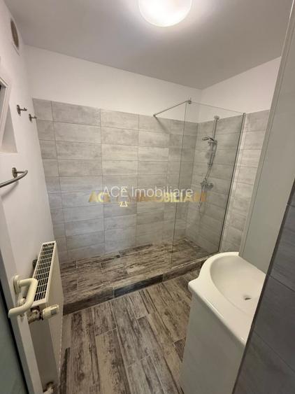 Casa de Vanzare | 5 Camere | Podul Grant | Spatiu Birouri | Parcare - 10